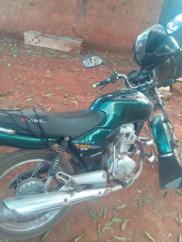 Vende-se moto