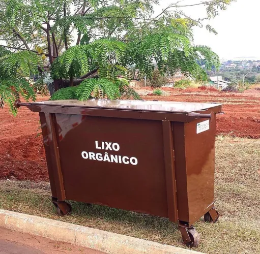 Contentor de lixo 1200lts . Norma ABNT NBR 13334