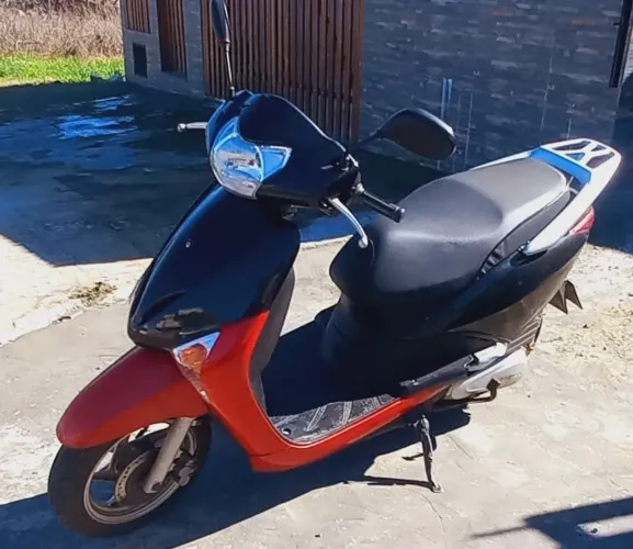 Honda lead 2010