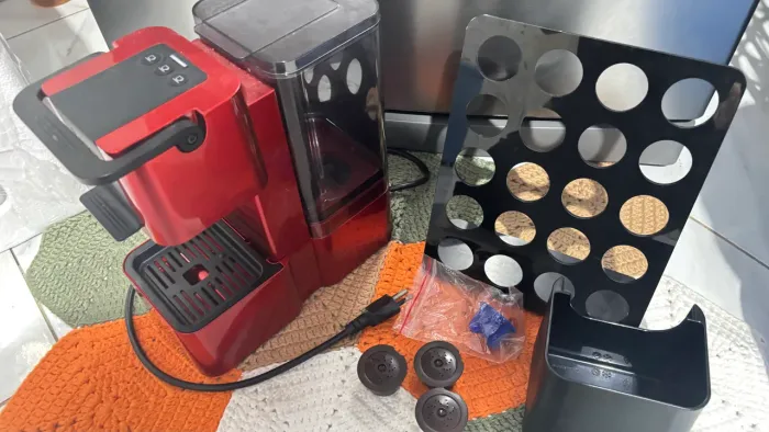 Cafeteira pop 3 corações
