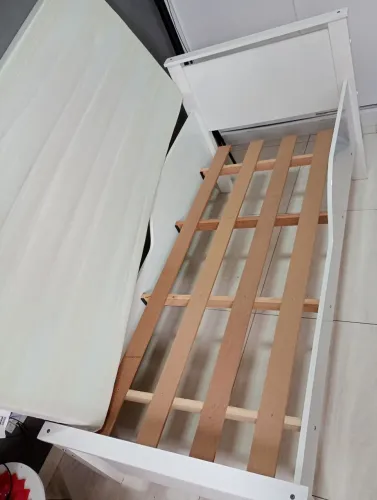 Cama Infantil Montessoriana, nova(De brinde Colchão)