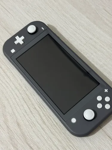 Nintendo Switch Lite (Desbloqueado)