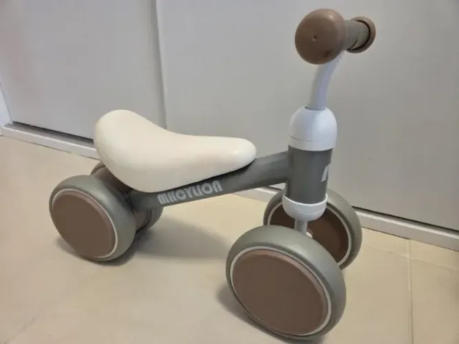 Bicicleta de Equilíbrio 4 Rodinhas