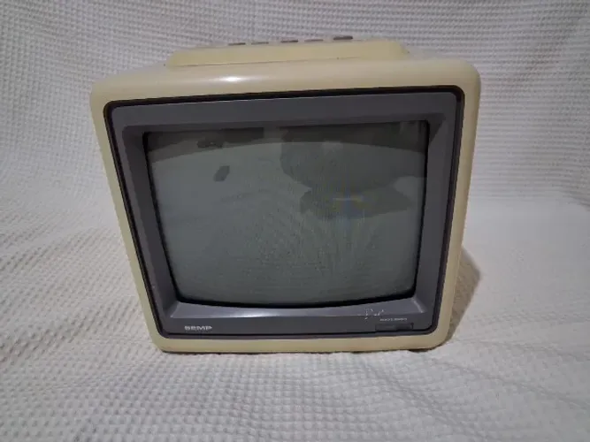 tv semp 10" 1022 av