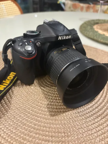 Câmera Nikon D5200