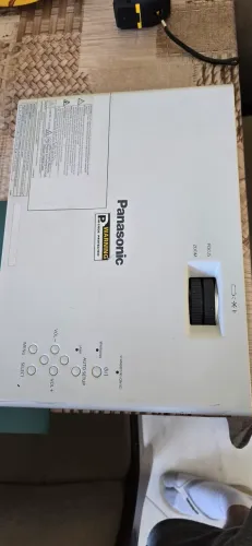 Projetor Panasonic modelo LX30H XGA,  3000mil lumes , tipo lâmpada ta pouco usada. 