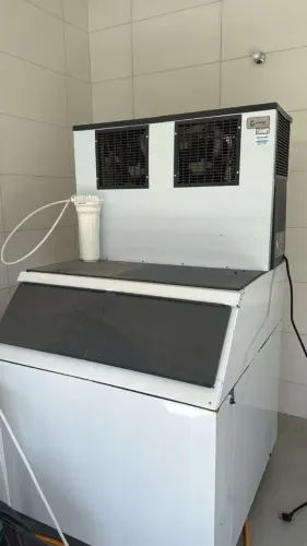 Máquina de Gelo Everest módulo 150kg