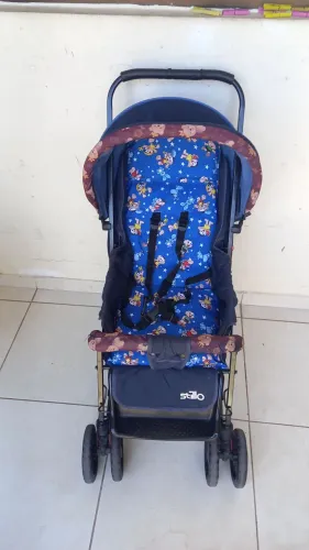 CARRINHO DE BEBÊ EM ÓTIMO ESTADO
