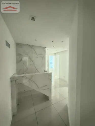 Sala com divisórias e garagem, Ingá, Niterói, P515