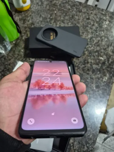 Celular ? TCL nexpaper 60 novo 512 giga de memória