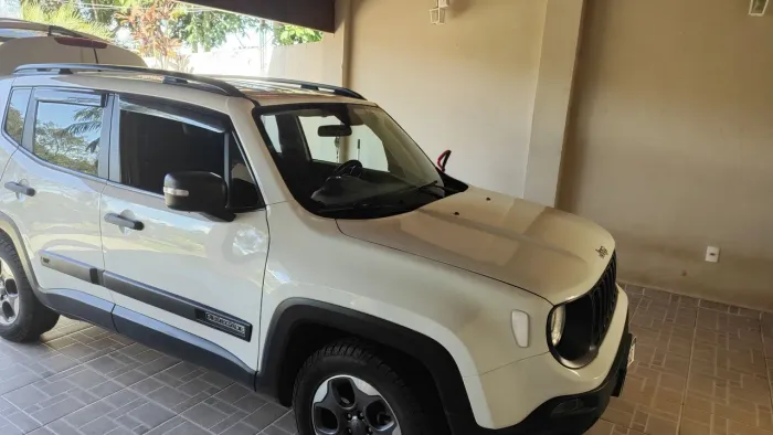 Jeep Renegade Sport 1.8 4X2 Flex 16V Mec. 2019
