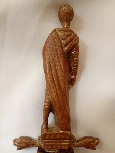 Adaga romântica italiana em bronze