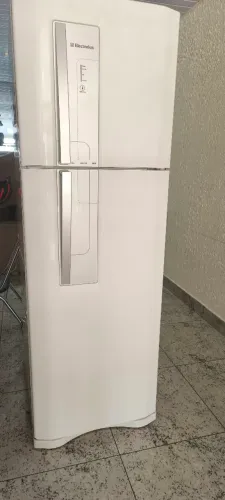 Geladeira Electrolux Frost Free 