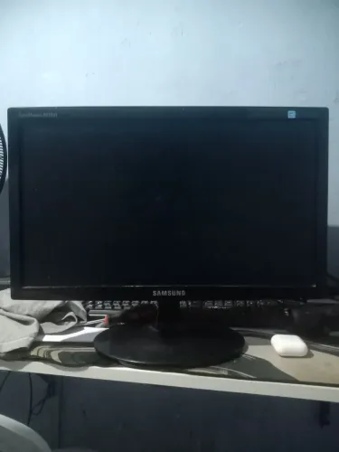 Monitor genérico 60hz LER DESCRIÇÃO!!