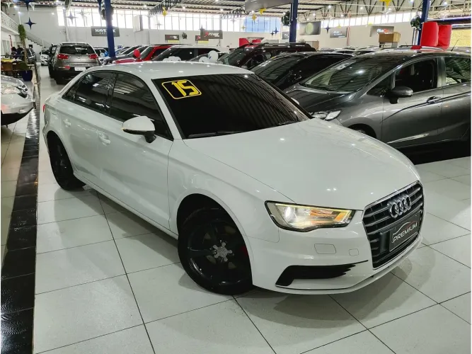 Audi A3 Sedan S-line 2.0 TFSI S-tronic 2015