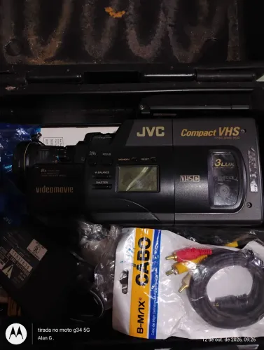 Filmadora JVC para colecionadores!! Provavelmente não funcionando.