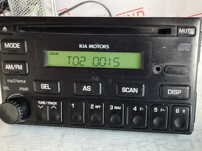 Rádio original kia Motors 2 dim tudo funcionando só 60,00