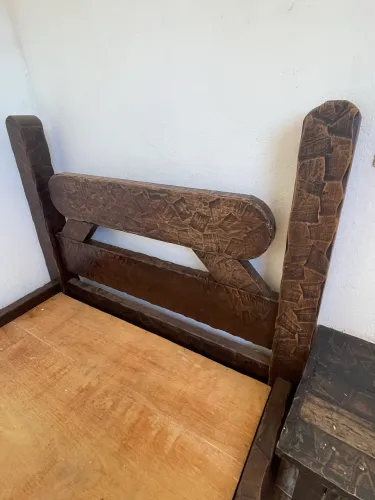 CAMA DE DORMENTE TAMANHO PADRÃO CASAL