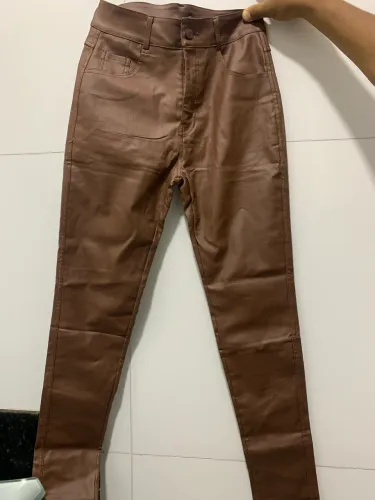 Calça de Courino