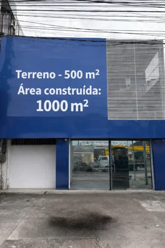 Prédio Comercial à Venda - Localização Estratégica na Almirante Barroso