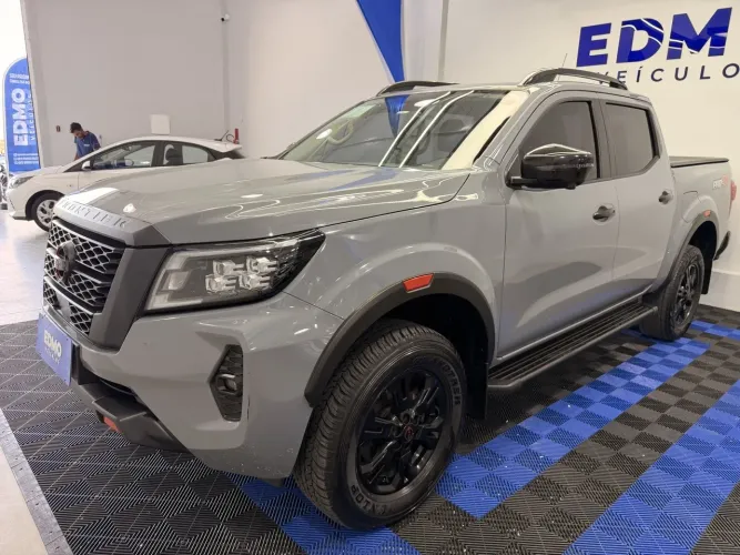 Nissan Frontier Pro4x CD 4X4 2.3 Bi-TB Die. AUT 2024
