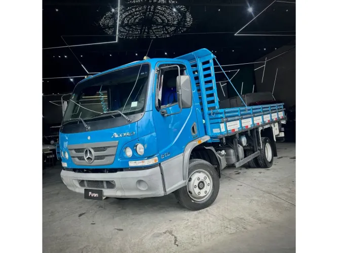 Mercedes-benz Accelo 2015