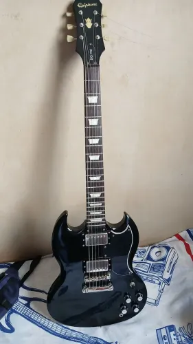 GUITARRA EPIPHONE SG PRO