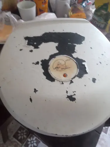 Vende-se  80 reis 