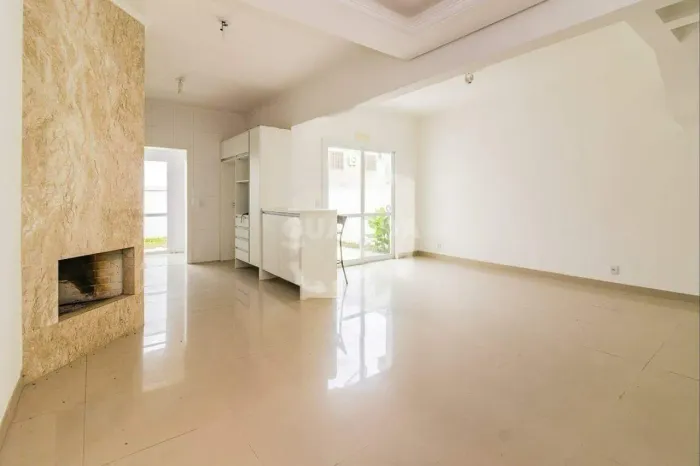 Casa Residencial/Sobrado para aluguel, 4 quartos, 2 suítes, 1 vaga, Hípica - Porto Alegre/