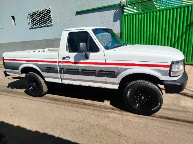 Ford F-1000 Super Diesel / Super Diesel Turbo 1997