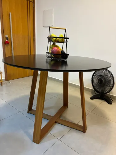 Mesa de jantar redonda 110 cm