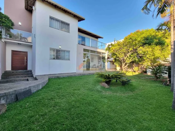 Casa à venda, 5 quartos, 1 suíte, 6 vagas, Jardim das Oliveiras - Divinópolis/MG