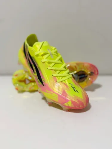 Chuteira de Campo F50 Hyperfast Elite - Neon Amarelo - Tam 39 ou 40 