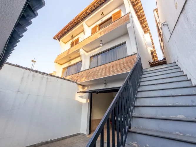 Sobrado para venda em Parque Palmas do Tremembé com 2 quartos, sendo 1 suíte, 154m²