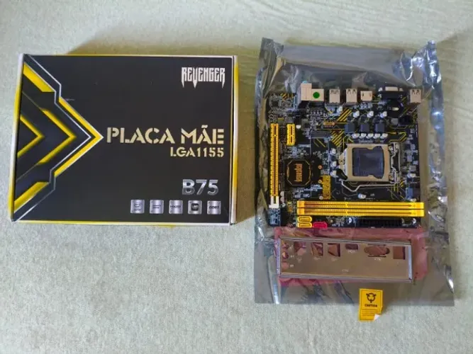 Placa-Mãe Revenger B75 LGA 1155 com M.2 NVMe (Na Caixa - Com Defeito)