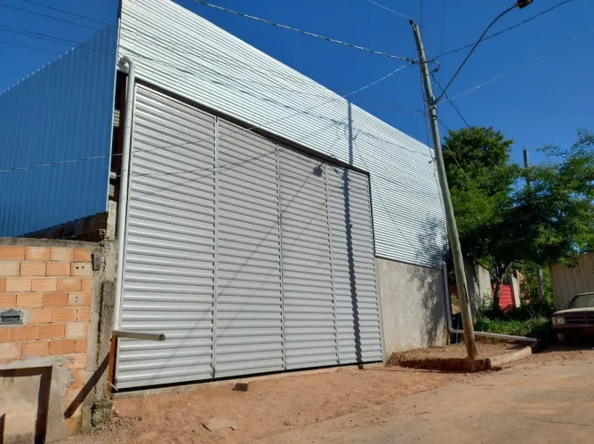 ALUGO GALPÃO