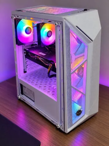 PC Gamer Ryzen 5 3500X + RX 580 8GB + 16GB RAM + NVMe 1TB