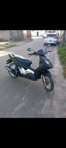 Yamaha neo automática documenta