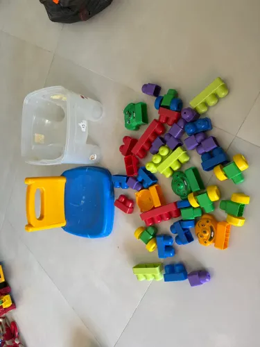 Cadeira com Lego 