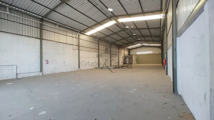 Galpão Comercial - Residencial São Paulo - Jacareí - 472m².