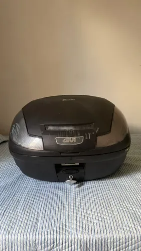 Baú Bauleto Moto Givi 47 Litros E470nt Lente Fumê Monolock