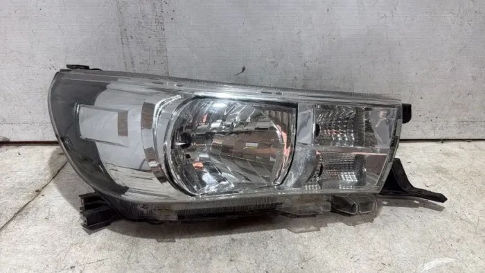 Farol direito hilux 2016 2017 2018 2019 2020 Original