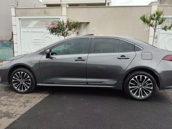 Toyota Corolla Altis Prem. Hybrid 1.8 Flex AUT 2024