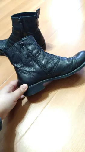 Bota em Couro Santa Lolla Tam 35