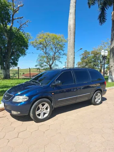 Chrysler Caravan LE 3.3 2003