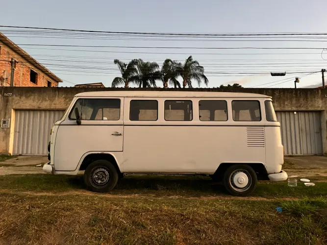 Volkswagen Kombi Standard/ Luxo/ Serie Prata 1993
