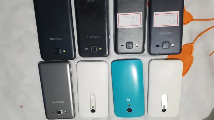 8 celulares antigos: Gran prime, J2, j3, j5, J7 neo, moto g2 e 2 moto g todos funcionando!