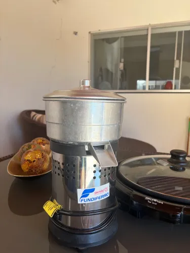 ESPREMEDOR DE SUCO INDUSTRIAL GRANDE - FUNDIFERRO
