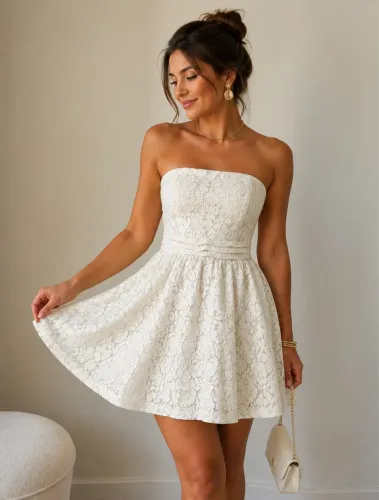 Vestido curto tam M bege claro tomara que caia Forever 21