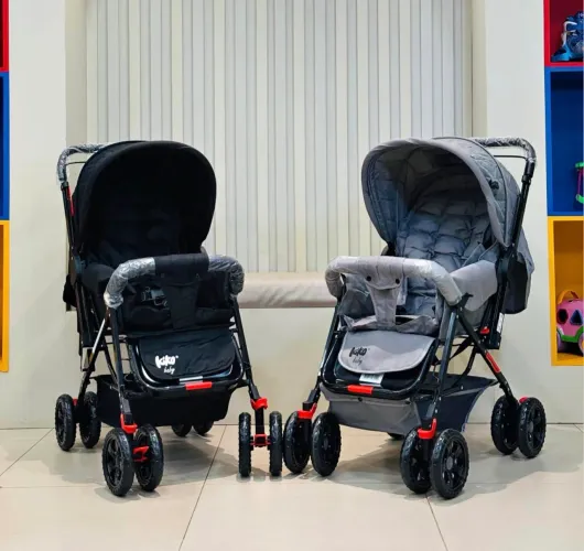 CARRINHO DE BEBÊ NA COR PRETO E CINZA DISPONÍVEL